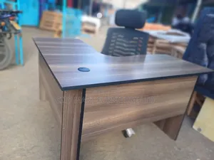 Balanced 1.2m*1.2m Modern Lshaped Office Desk Offers
