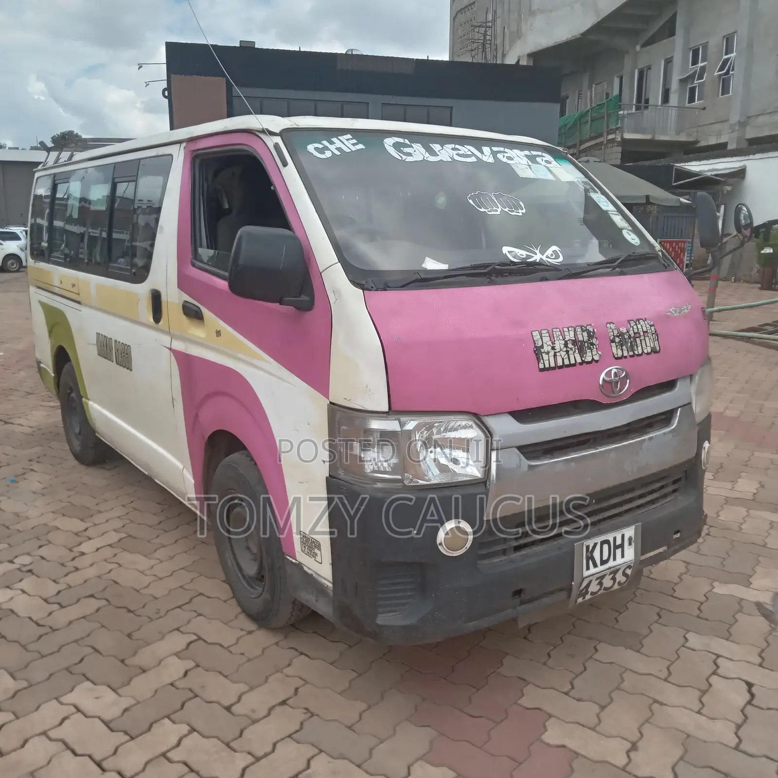 Toyota HiAce 2004 White