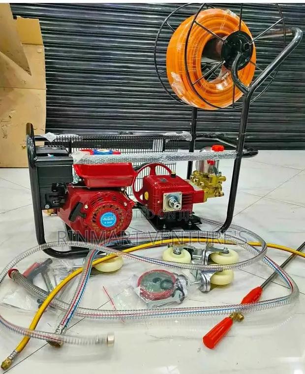 Powerful Engine Sprayer - main view