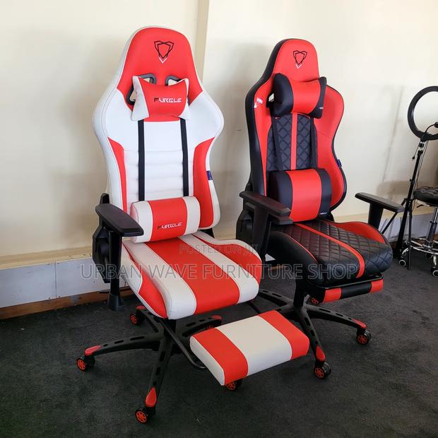 Perfect Quality Gaming/Racing Office Chair