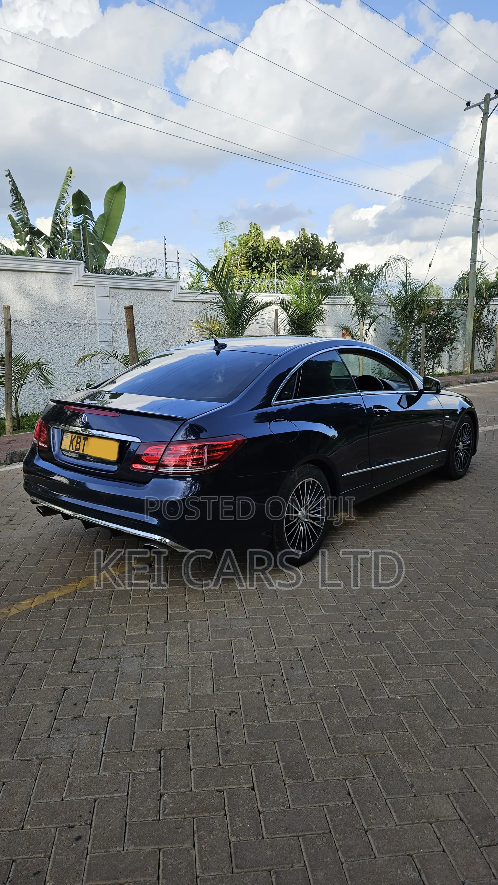 Mercedes-Benz E350 2009 Black