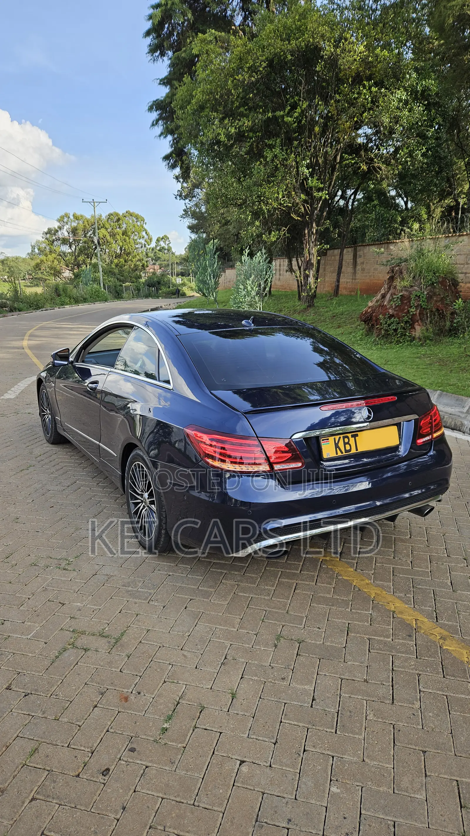Mercedes-Benz E350 2009 Black