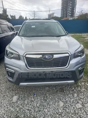 Subaru Forester 2019 Silver