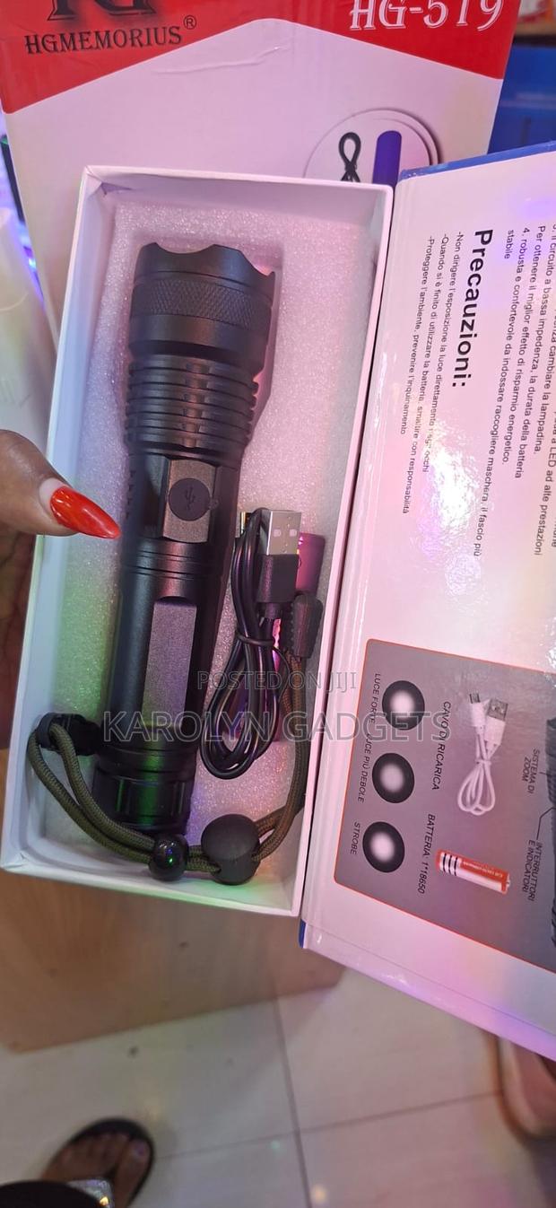 P50 Rechargeable Led Flashlight 2000 Lumens Zoom Torch - thumbnail 2