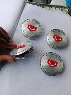 4pcs Silver Finish Centre Caps Universal Fit