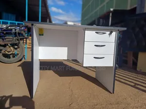 Fascinating Modern Office Desk/Study Table Offers