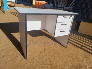 Timeless Modern Office Desk/Study Table Offers