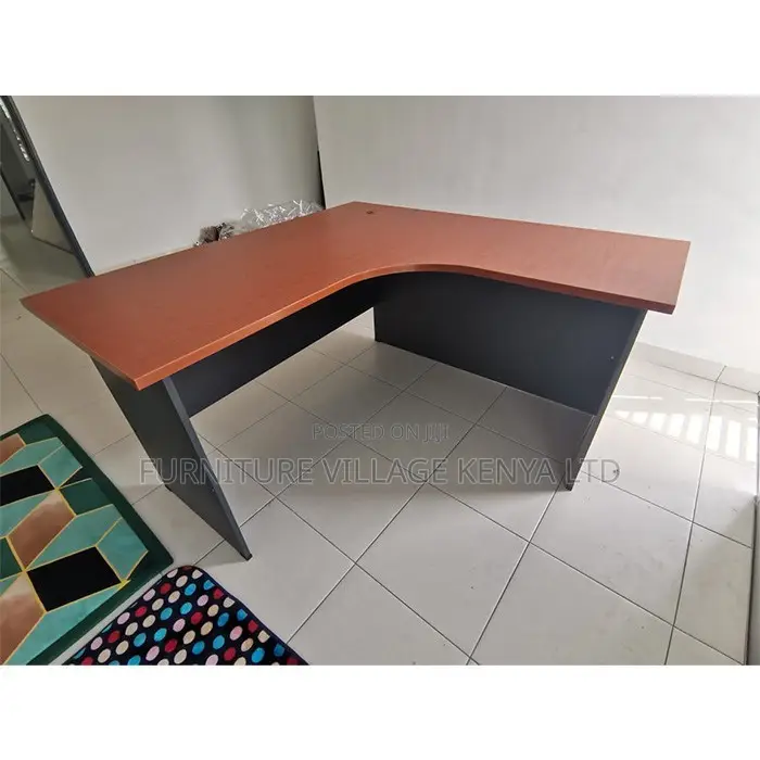 Curved Generic Home Study Room Desk-140cm