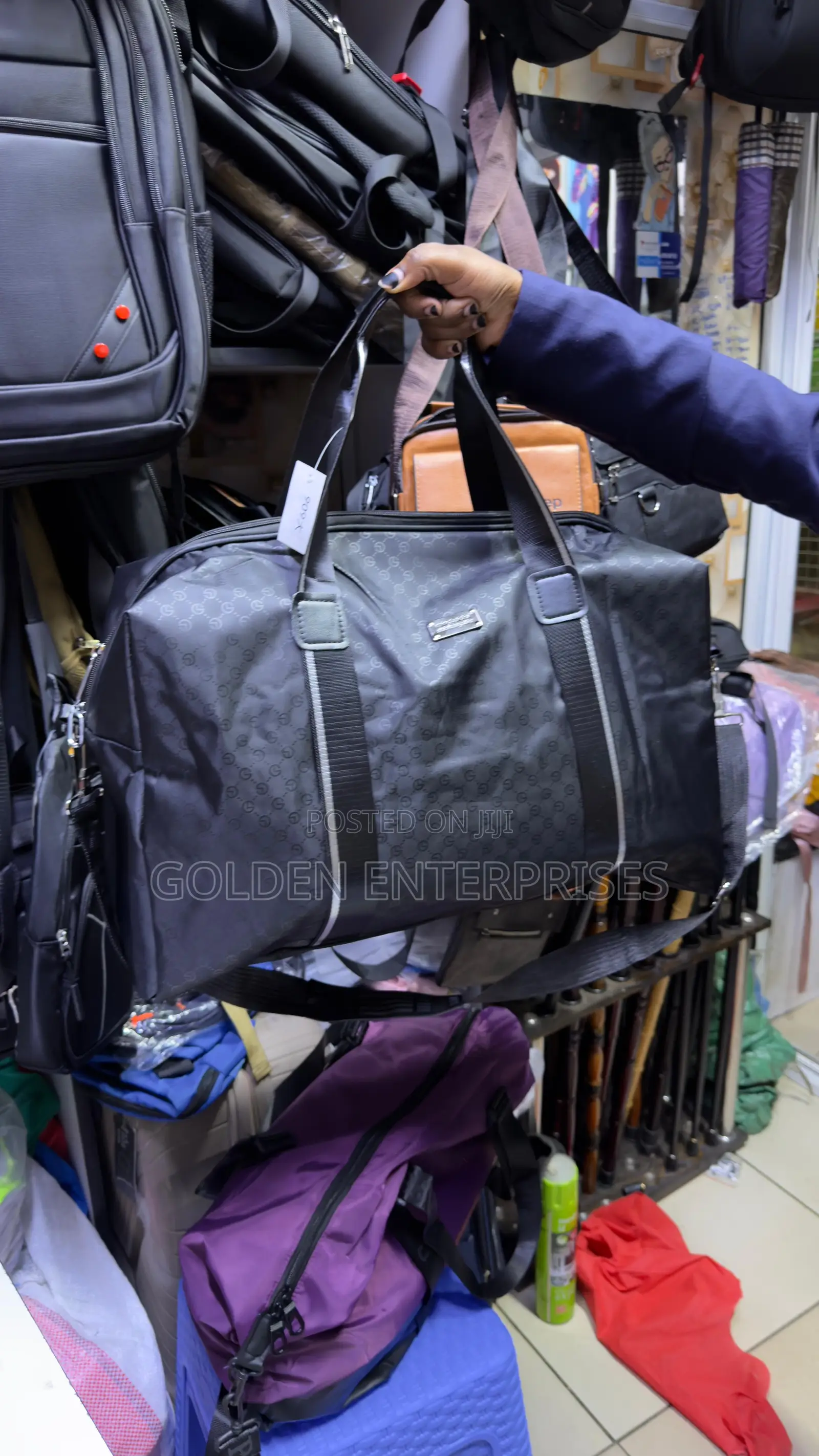 Black New Design Duffle/Travel Bag, Can Fit 1 Week Clothes