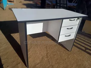 Royal Modern Office Desk/Study Table Offers