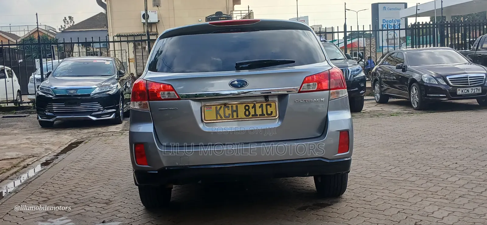 Subaru Outback 2.5i 2011 Silver
