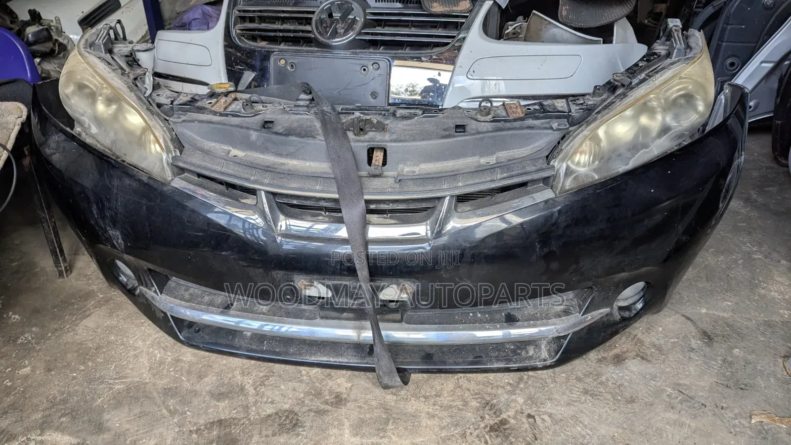 Toyota Wish Nosecut