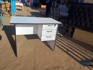 Artistic Modern Office Desk/Study Table Offers