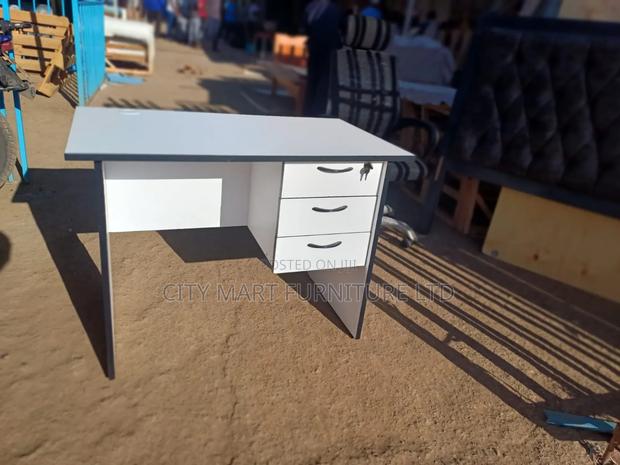 Artistic Modern Office Desk/Study Table Offers - main view