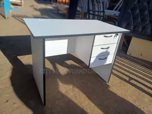 High-Class Modern Office Desk/Study Table Offers