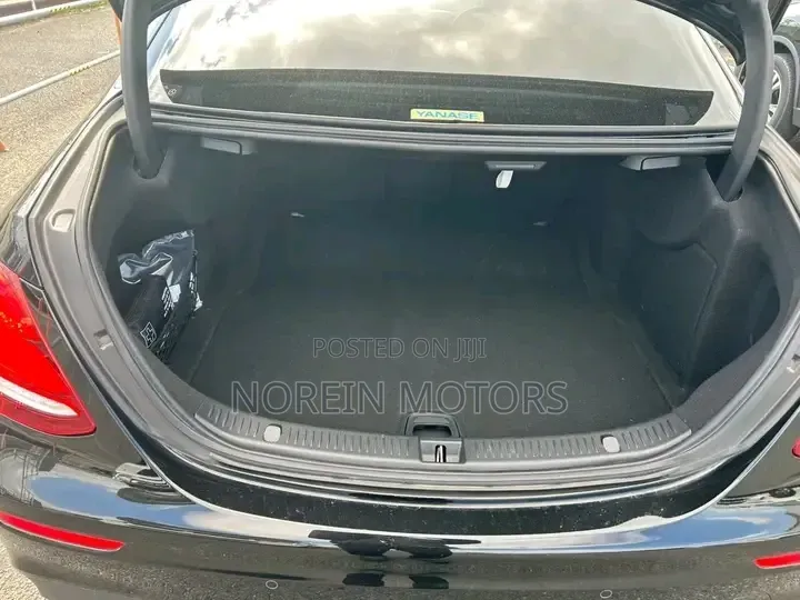 Mercedes-Benz E300 2020 Matt Black