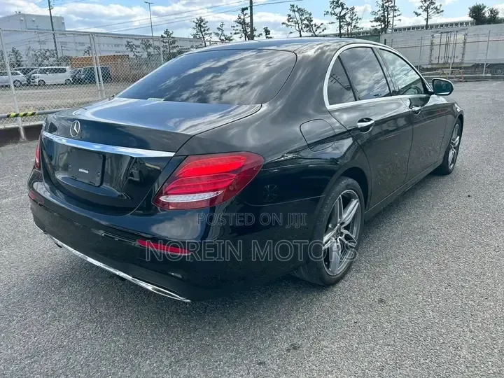 Mercedes-Benz E300 2020 Matt Black