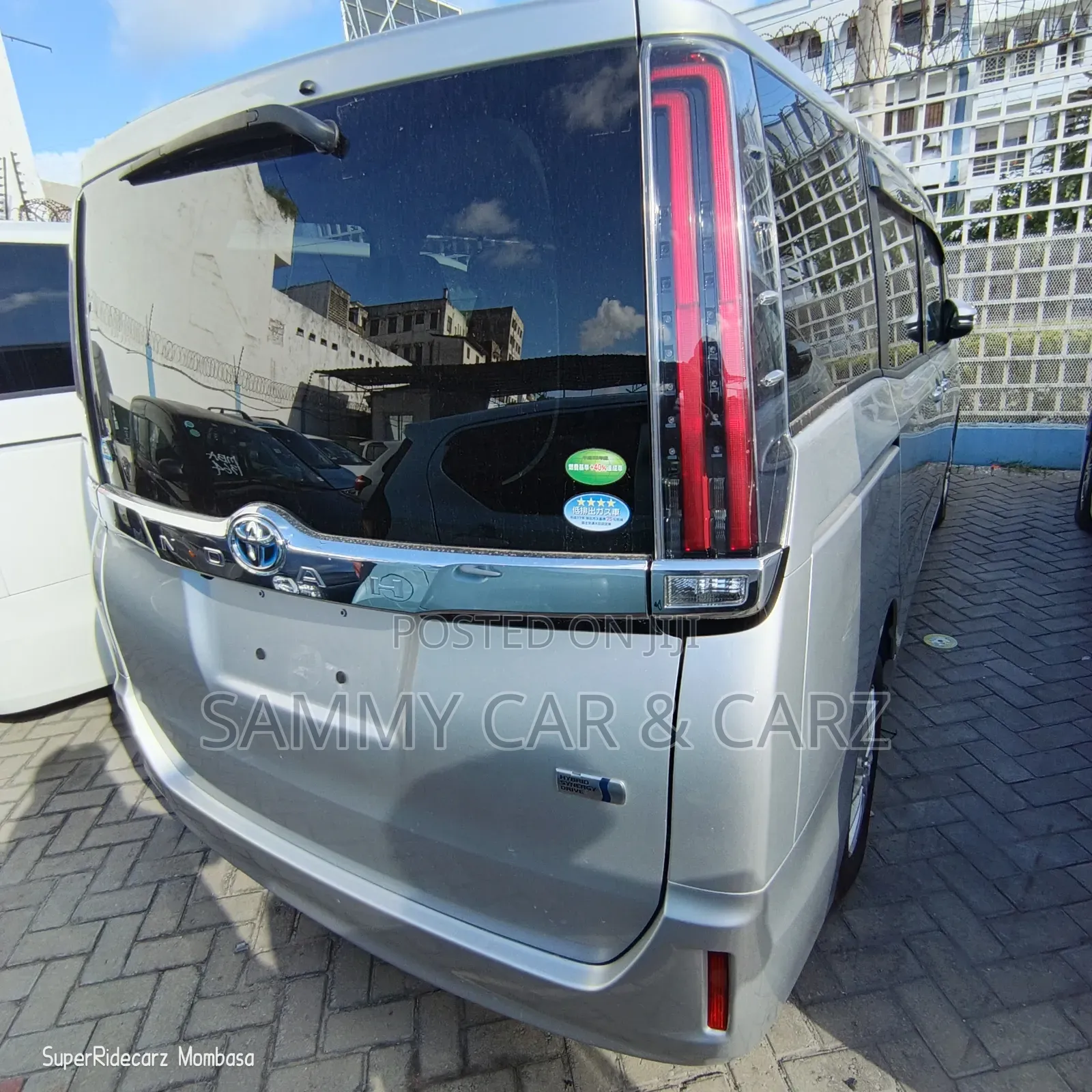 Toyota Noah 2020 Silver