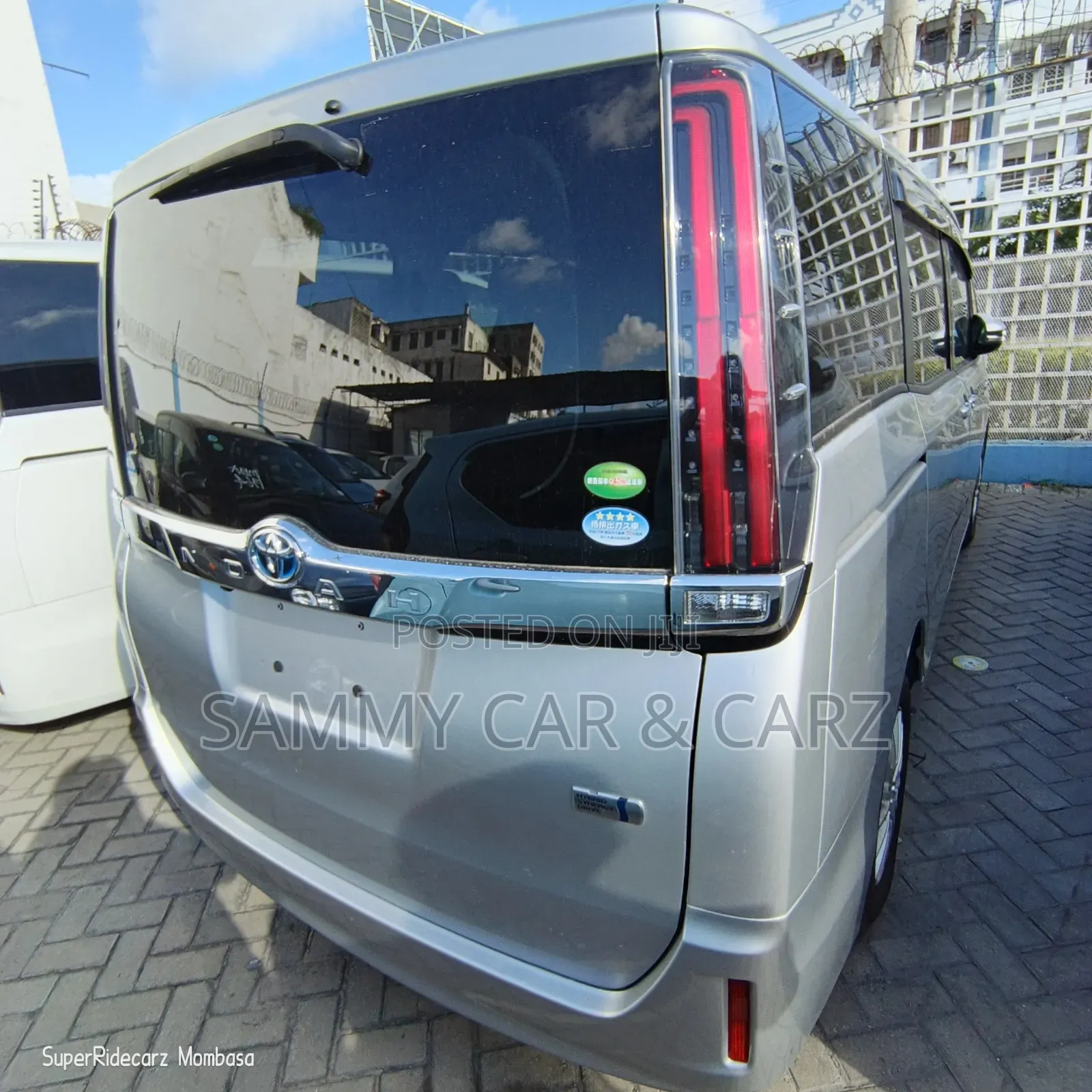 Toyota Noah 2020 Silver