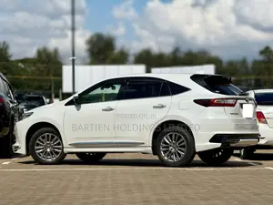 Toyota Harrier 2.0 2018