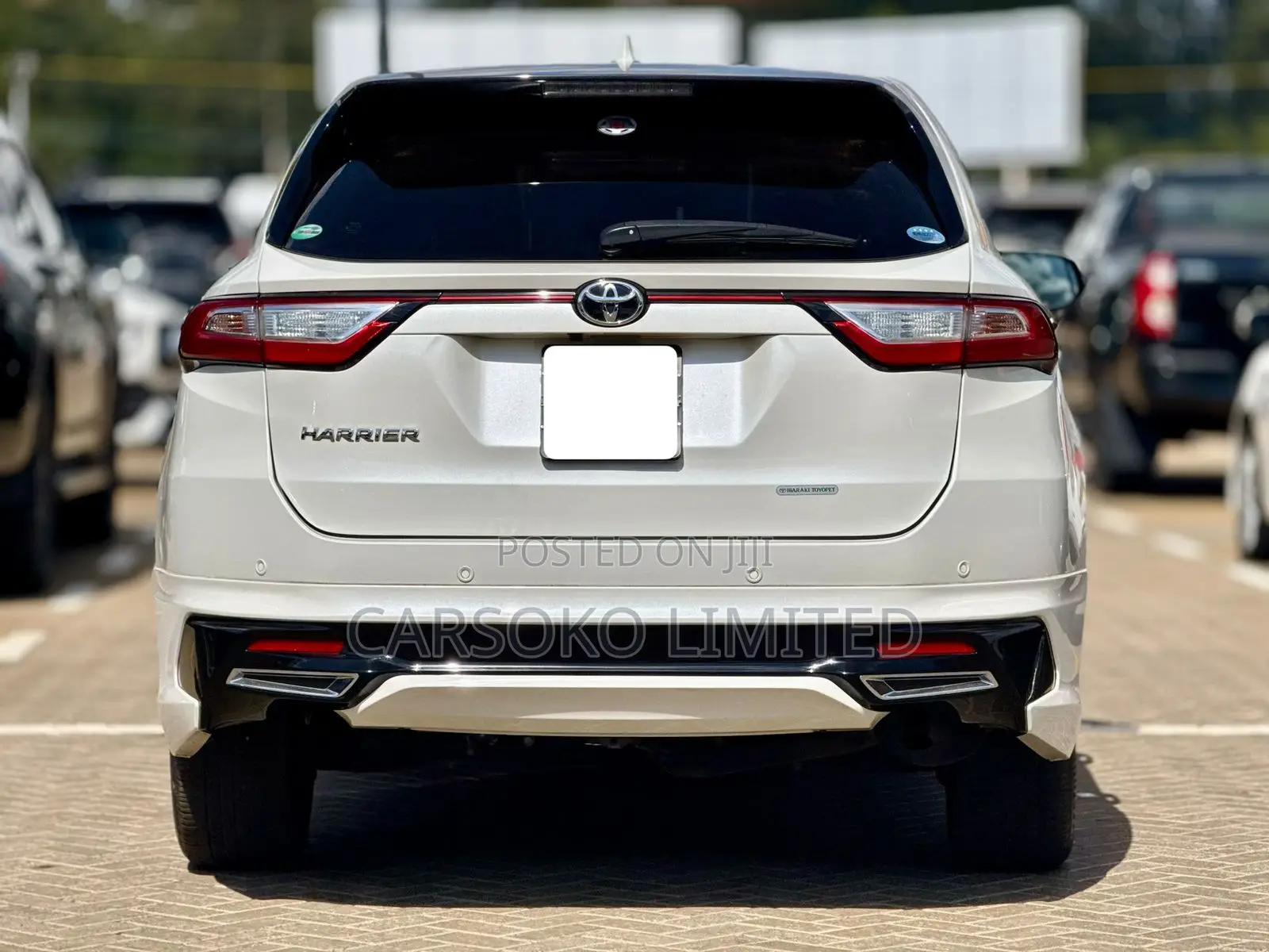 Toyota Harrier 2.0 2018 White