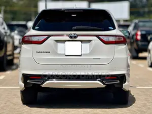 Toyota Harrier 2.0 2018 White