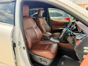 Toyota Harrier 2.0 2018
