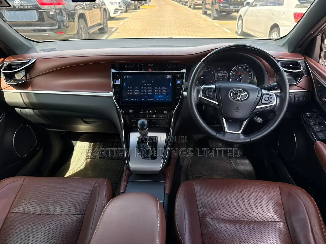 Toyota Harrier 2.0 2018