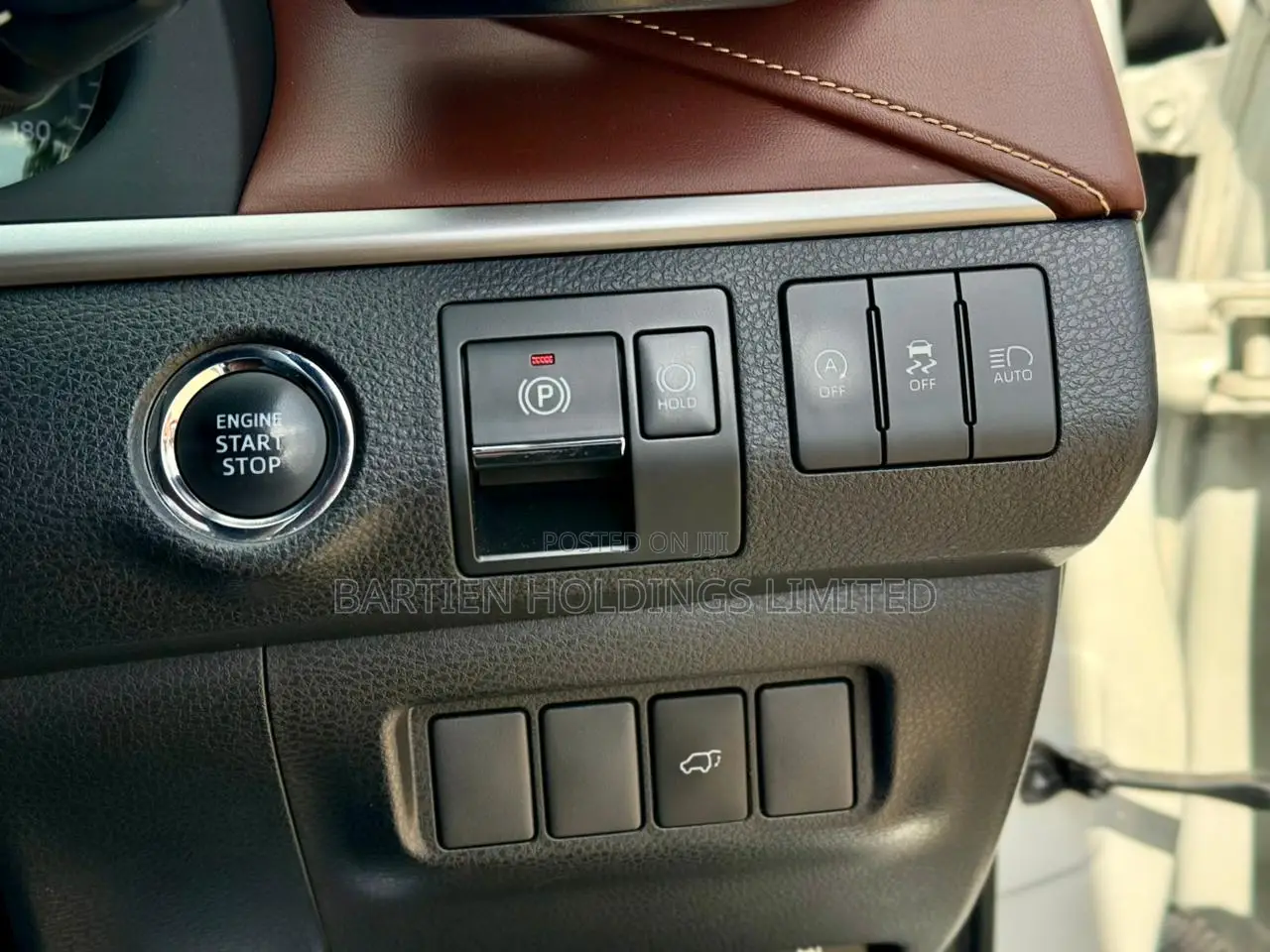 Toyota Harrier 2.0 2018