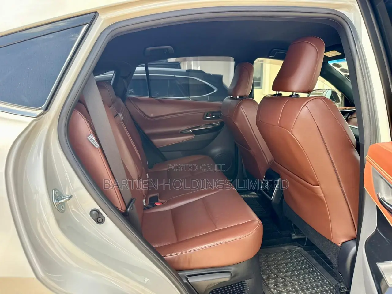 Toyota Harrier 2.0 2018