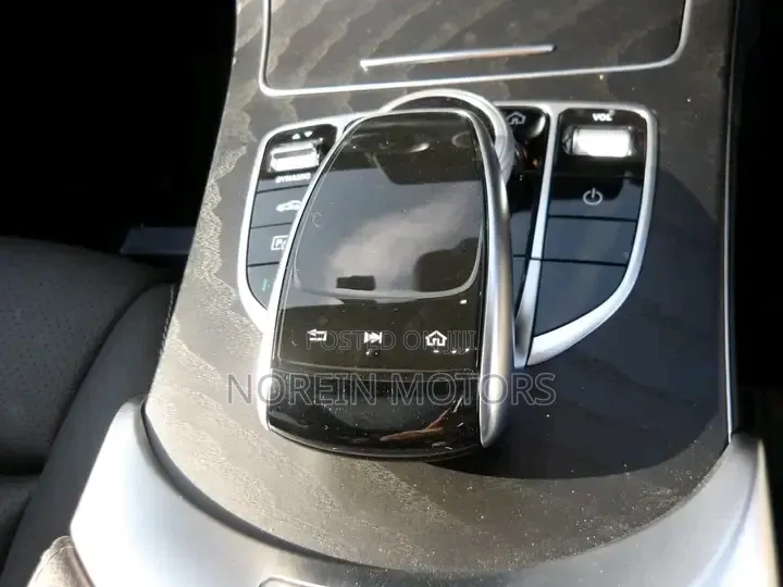 Mercedes-Benz C200 2019 Silver