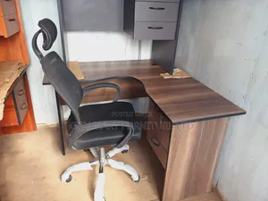 Rich-Looking 1.2m*1.2m Lshaped Office Desk+Headrest Chair Offers