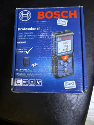 Bosch GLM 40 Professional Laser Distance Measurer