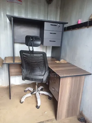 Ultramodern 1.2m*1.2m Lshaped Office Desk+Headrest Chair Offers
