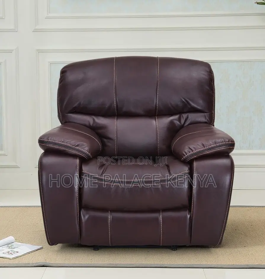 Recliner Sofa: Single Person Leather Reclining Chair