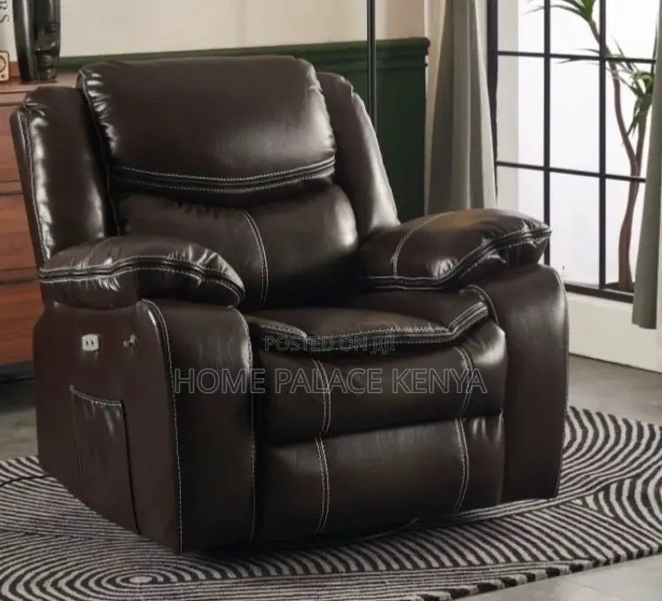 Recliner Sofa: Single Person Leather Reclining Chair