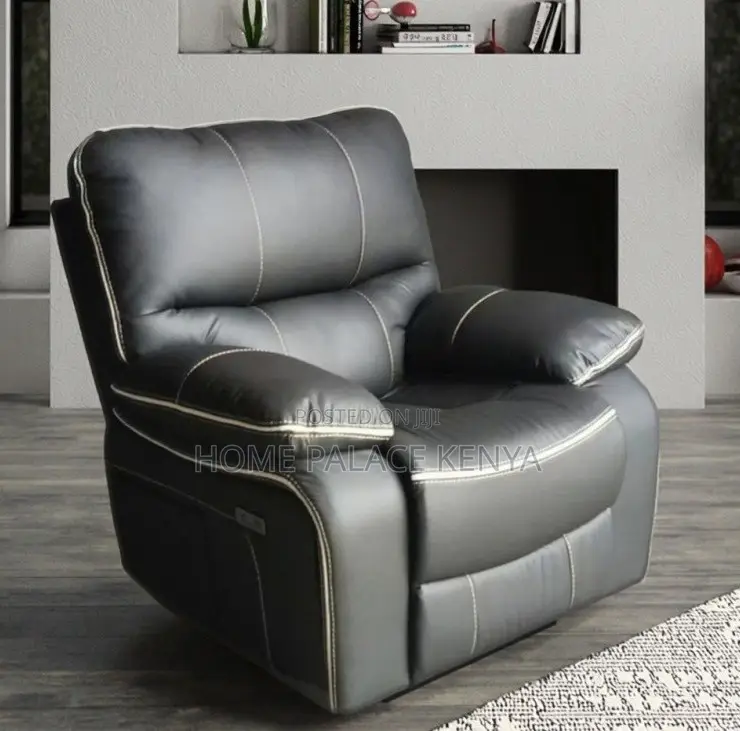 Recliner Sofa: Single Person Leather Reclining Chair