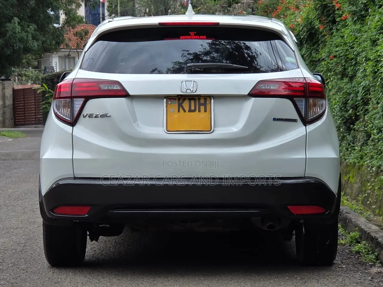 Honda Vezel 1.5 Hybrid 2WD 2015 White