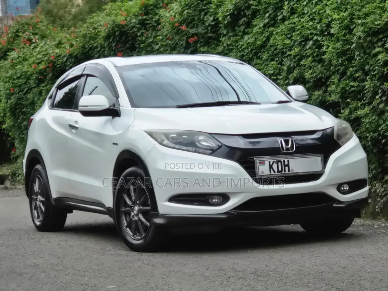 Honda Vezel 1.5 Hybrid 2WD 2015 White