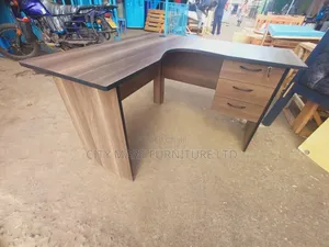 Masterpiece 1.2m*1.2m Modern Lshaped Office Desk Offers