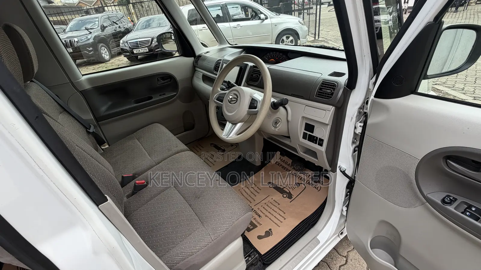 Daihatsu Tanto 660 AWD 2019 White