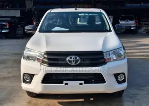 Toyota Hilux 2019 White