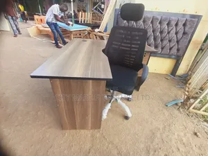 Crisp 1.2m*1.2m Modern Lshaped Office Desk+Headrest Chair Offers