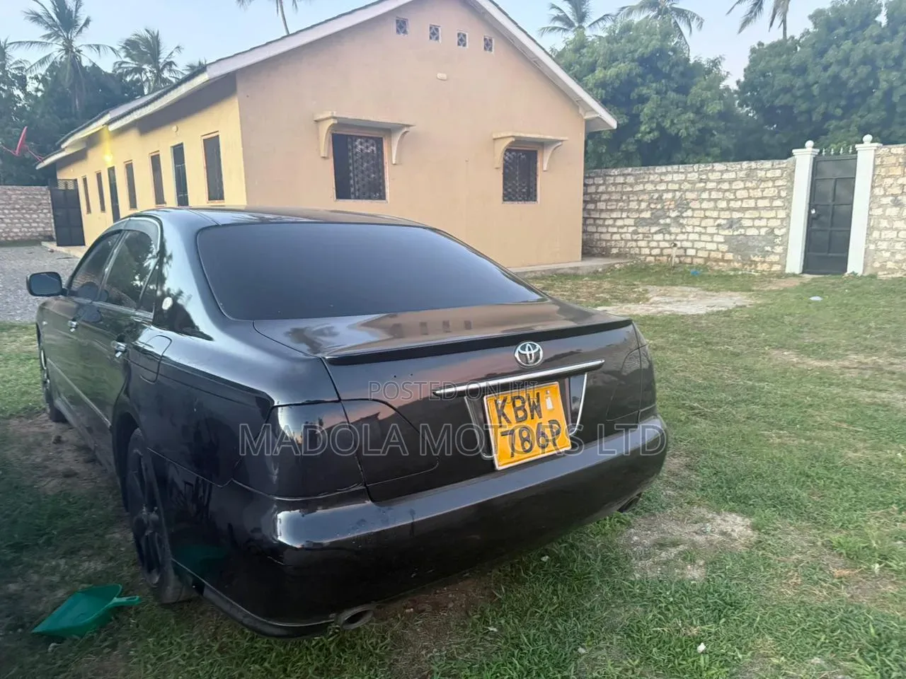 Toyota Crown 2006 Black