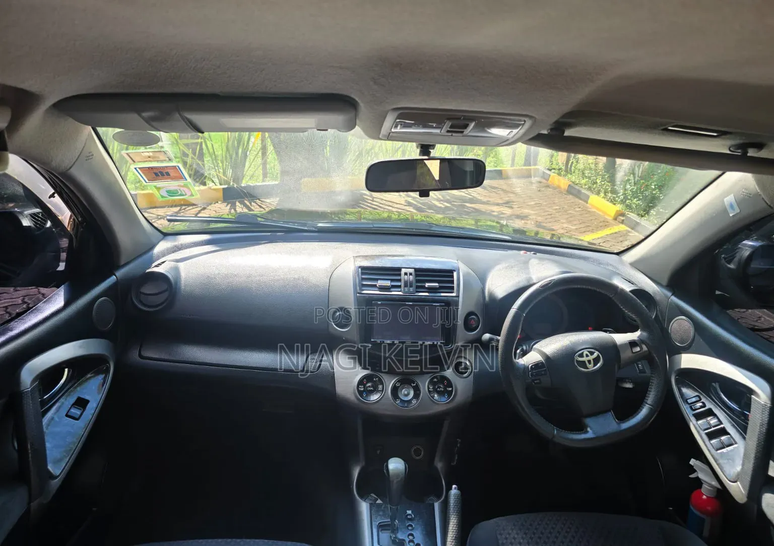 Toyota Vanguard 2012 Black