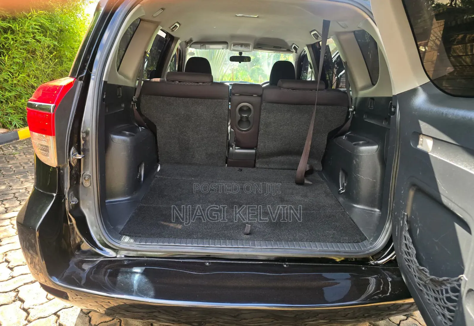 Toyota Vanguard 2012 Black