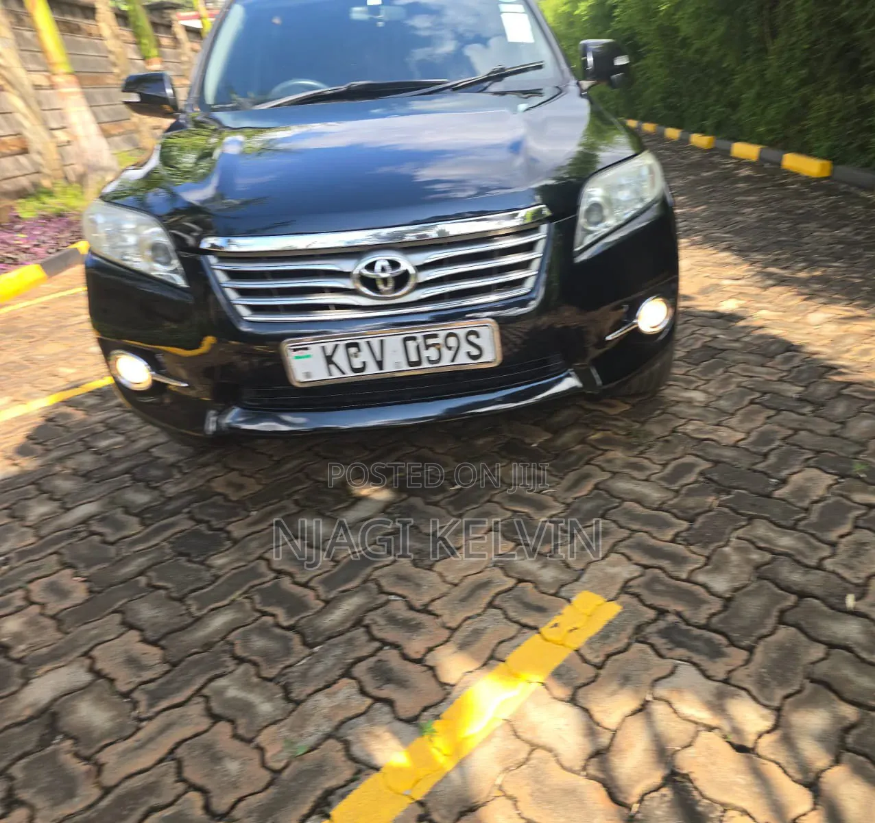 Toyota Vanguard 2012 Black