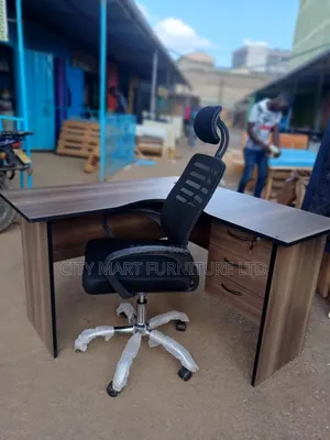 Efficient 1.2m*1.2m Modern Lshaped Office Desk+Headrest Chair Offers