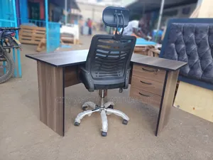 Executive 1.2m*1.2m Modern Lshaped Office Desk+Headrest Chair Offers