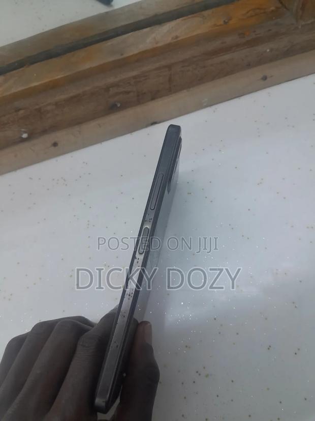 Nokia C32 128 GB Black - thumbnail 2
